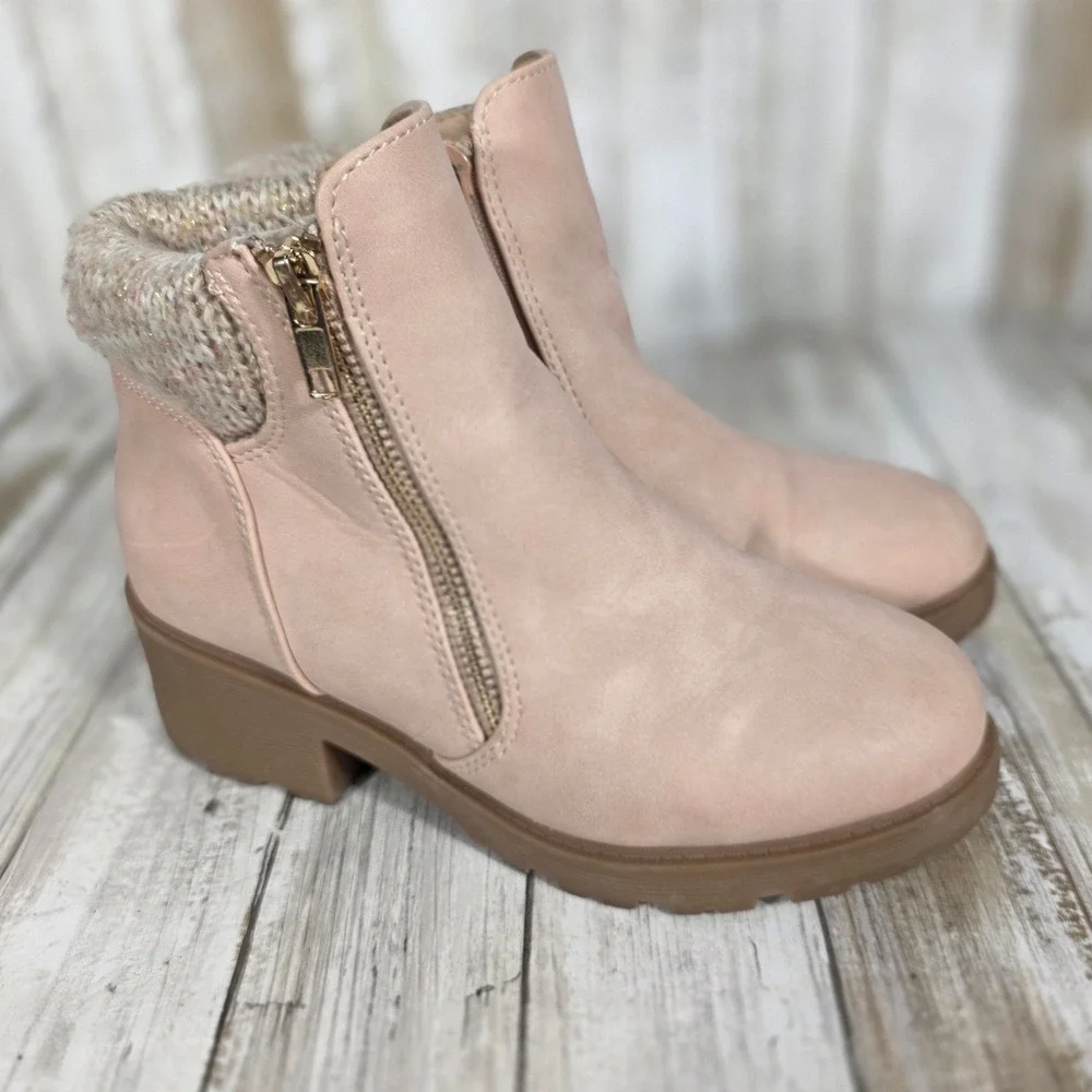 DV Dolce Vita Nautra Girls Blush Pink Faux Leather Sweater Collar Ankle Boots 3
